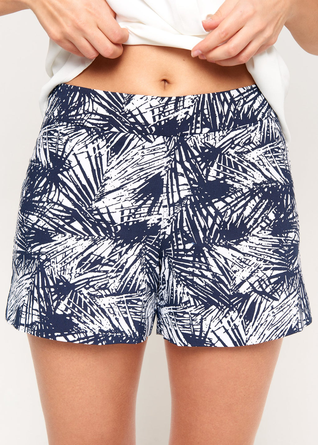 Lily Navy Tropical Short