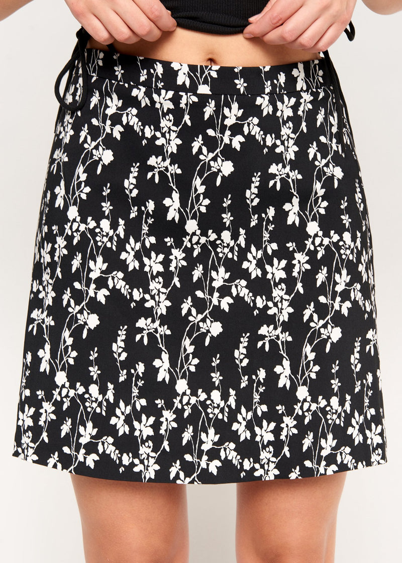 Emily Black/White Flower Skirt