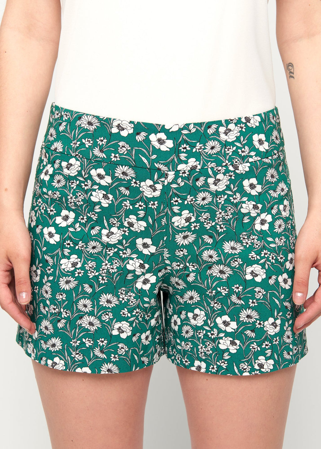 Lily Sea Flower Short