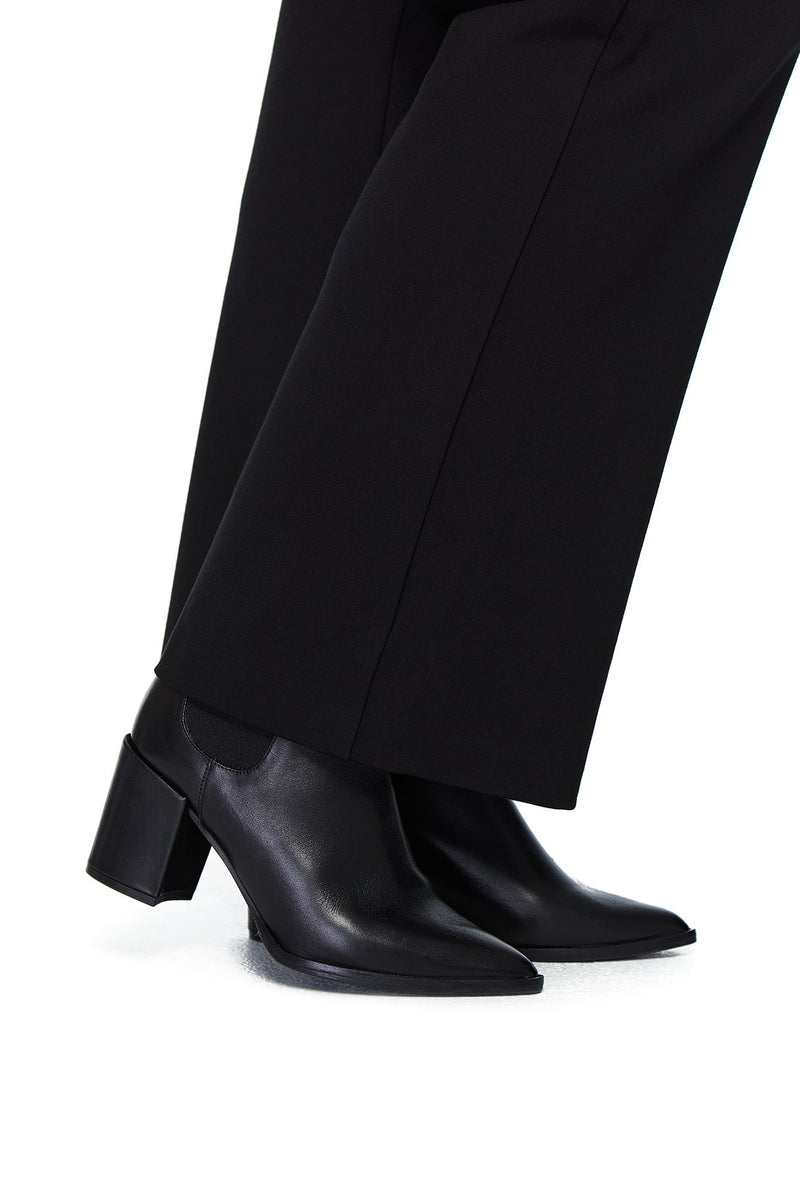 Amy Ponte Pant in Black